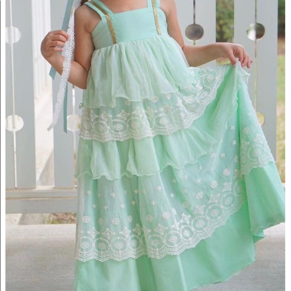 Well dressed Wolf Tiana duchess 18m